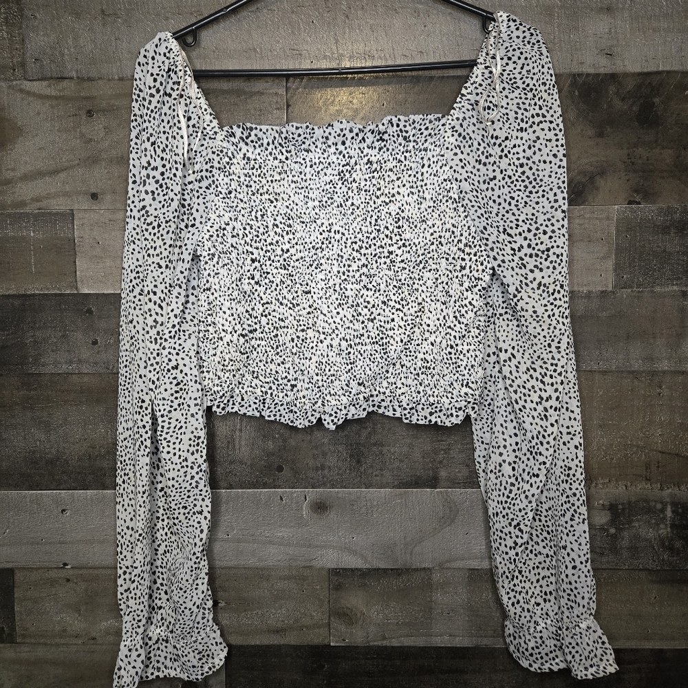 cropped smocked peasant sleeve blouse